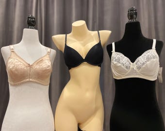 Lot de soutiens-gorge 34C : Chantelle, WonderBra, Victoria's Secret