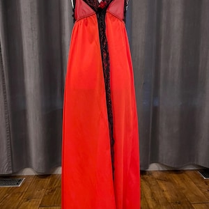 Vintage nightgown / full length red nylon nightie / flyaway full length babydoll slip dress