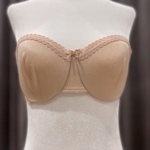 Vintage Wonderbra 34B bra / beige strapless bra