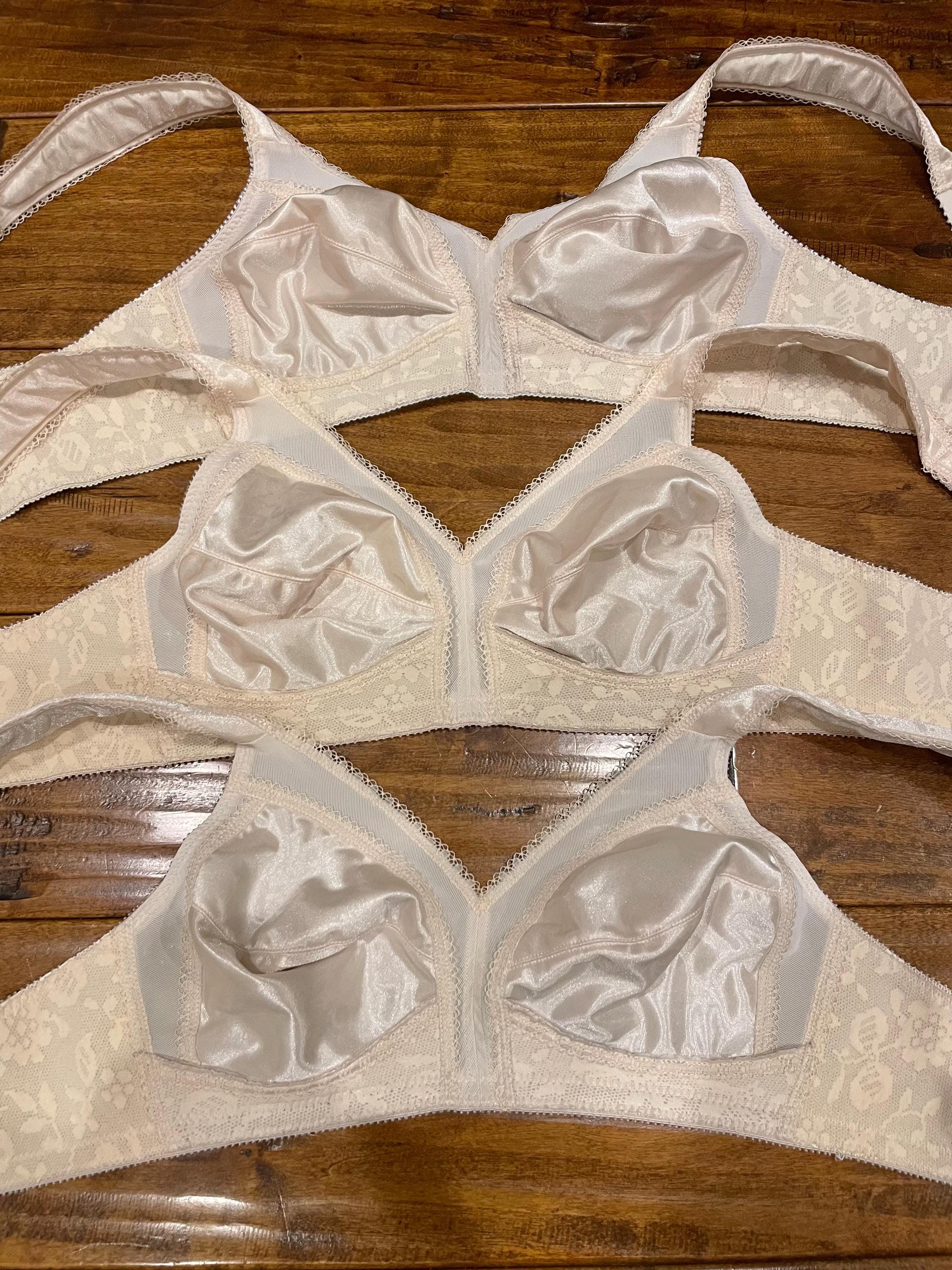 Soutien-gorge Playtex Vintage 1967 - Taille FR85 (B) - Neuf Avec étiquettes - Modèle Rétro