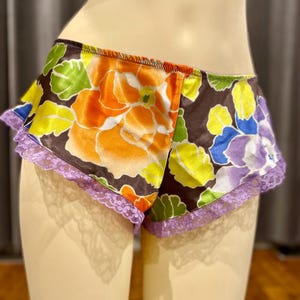 Vintage satin panties / Satin French knickers/ La Senza tap panty