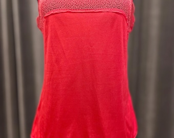 Camisola roja vintage: camisola roja de nailon de Ashley Taylor