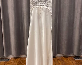 Vintage Secret Treasures ivory satin nightgown: Plus size satin nightie