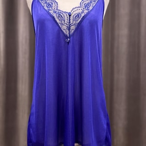 Vintage camisole / blue nylon cami