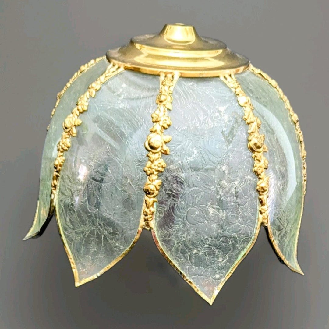 Picture of Round Tulip Stained Textured Glass Lamp Shade Tiffany Style Gold ...