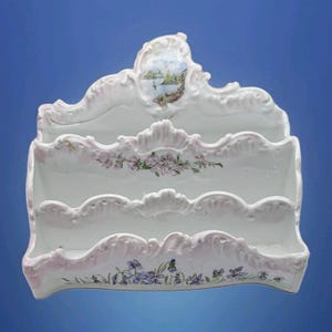 Porta-cartas de porcelana com 3 andares e cena marítima pintada à mão em Limoges, antigo, 1895