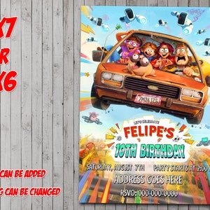 Puede incluir: Una invitación colorida a una fiesta de cumpleaños con un coche de dibujos animados con una familia dentro. El texto dice "Celebremos el 10º cumpleaños de Felipe". La invitación incluye la fecha, la hora y la dirección de la fiesta.