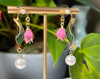 Exquisite Wing Enamel Tulip Faux Pearl Decor Dangle Earrings Elegant Simple Style Alloy Jewelry Delicate Female Gift