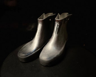 Unisex Vintage Rubber Heeled Boots Size EU 42