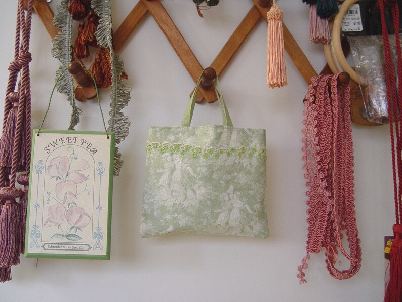 fabric gift wrapping green favor bag Small tote style fabric gift bag jewelry bag