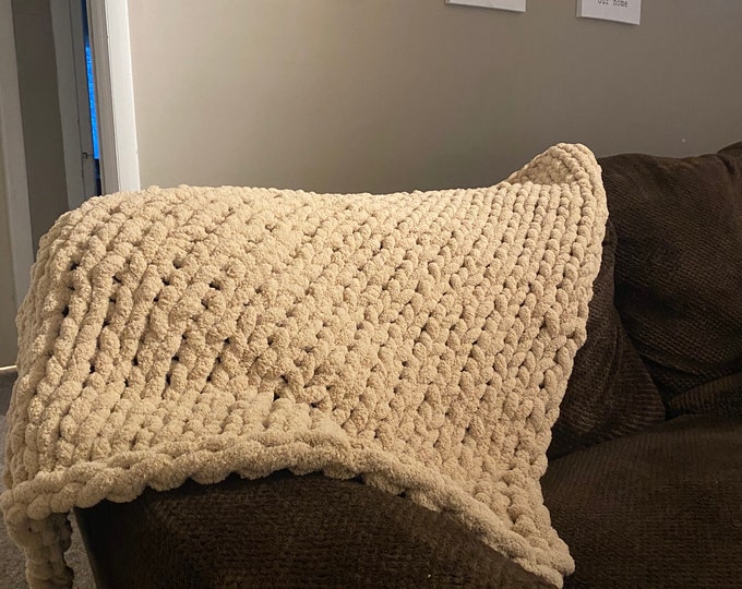 Custom Chunky Knit Blankets
