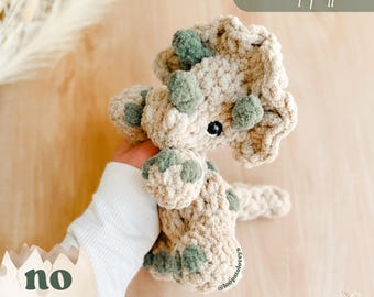 Tiny Triceratops crochet pattern | NO SEW crochet pattern | crochet dino | amigurumi | crochet dinosaur pattern | crochet pattern