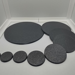 Round bases 25mm to 160mm for miniatures