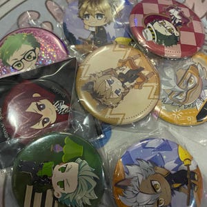 Twisted Wonderland Assorted Metal Badges