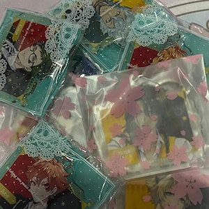 Twisted Wonderland School Uniform Frame Acrylic Keychain