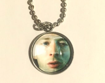 Radiohead Thom Yorke No Surprises Necklace