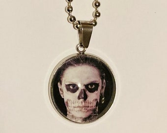 Evan Peters Horror Murder House Tate Langdon Skull Necklace Gift