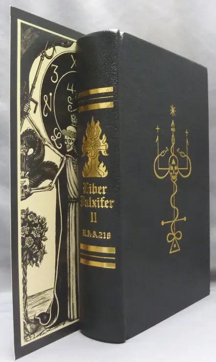 THE BOOK(Limited Edition)・II il_fullxfull.6325635385_74uf.jpg