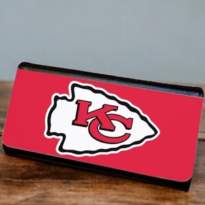 Cartera de mujer con tres pliegues y diseño de los Kansas City Chiefs