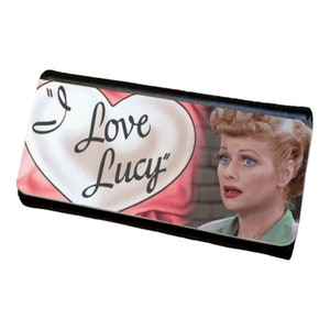 Cartera triple para mujer con diseño de corazón de I Love Lucy