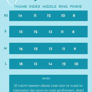 Puede incluir: Una tabla de tallas turquesa con el t&iacute;tulo "Size Chart" en escritura cursiva. La tabla enumera las tallas XS, S, M y L, con las medidas correspondientes para el pulgar, el &iacute;ndice, el medio, el anular y el me&ntilde;ique. Una nota al pie proporciona informaci&oacute;n de servicio al cliente.
