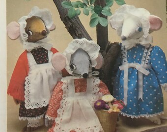 Vintage Mouse Doll PATTERN Primitive Mouse Doll Pattern Country Mouse Doll Sewing Pattern