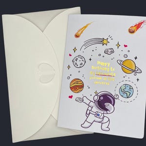 Folieverjaardagskaart, aangepaste foliekleuren beschikbaar. Kosmische thema's, buitenaardse planeten, astronauten. luxe verjaardagskaart, moderne verjaardagskaart.