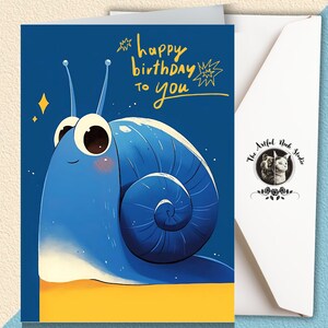 L'illustration faite main au Royaume-Uni sur le thème d'un escargot sur une carte d'anniversaire humoristique est le cadeau parfait pour tout le monde. amis famille elle lui