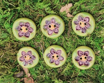 Set of 6 Ceramic  Green Flower  Buttons