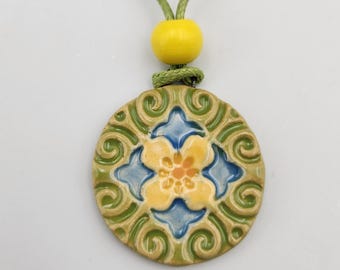 Flower  Pendant Necklace