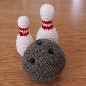 PDF CROCHET PATTERN Bowling Set image 2