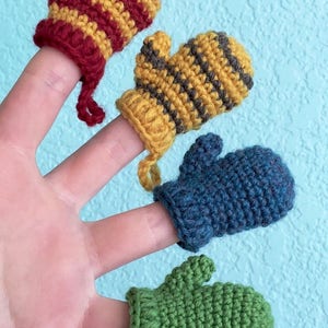 PDF CROCHET PATTERN Mini Mittens image 2