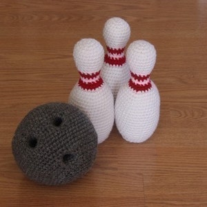 PDF CROCHET PATTERN Bowling Set image 1