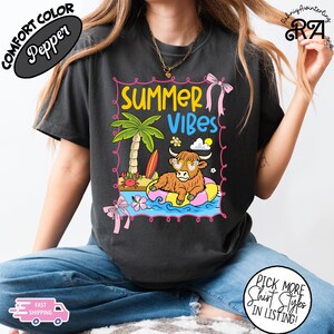 Comfort Colors® Sommer Vibes T-Shirt, süßes Highland Cow Shirt, Sommer Vibes Frame Style Shirt, Kuhliebhaber Shirt, Sommer Shirt, Strand Shirt