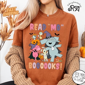 Read Mo Books Halloween Shirt, Elephant Piggie Teacher Costume, Funny Kids Book Character Sweatshirt, Spooky Reading Tee