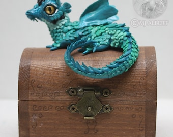 Boîte de souvenirs de dragon unique en son genre Créature fantastique faite à la main