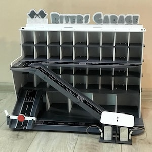 ドアと駐車場を備えた環境に優しい木製のおもちゃのガレージ |モンテッソーリギフト