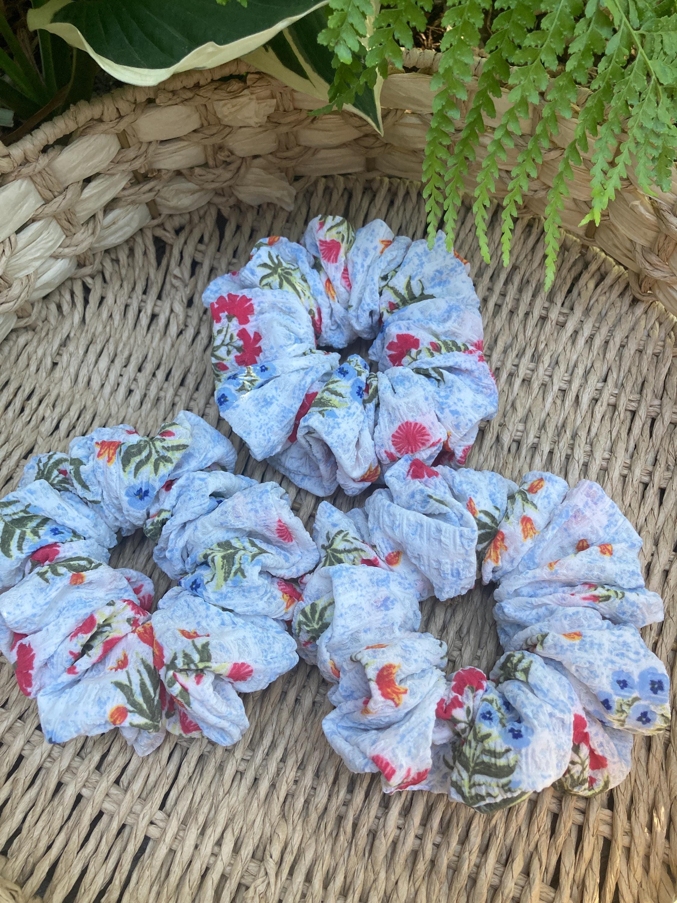 Scrunchies Ditzy Floral Blue Textured Scrunchie, Scrunchy, Hair