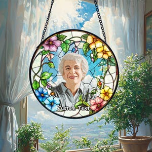 Custom Photo Memorial Suncatcher, Mom Remembrance Gifts, Mother Memorial Gifts Glass Suncatcher, Mom Loss Suncatcher, Funeral Suncatcher