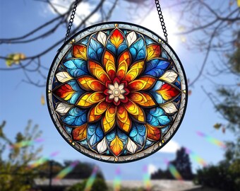Handgemaakte mandala-zonnevanger: geschilderd glas-in-loodraamdecor