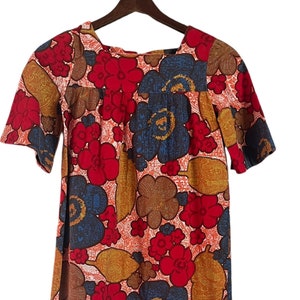 Vintage 60s 70s Red and Blue Floral Cotton Print Festival Hippe Batik Print Dress XS/S