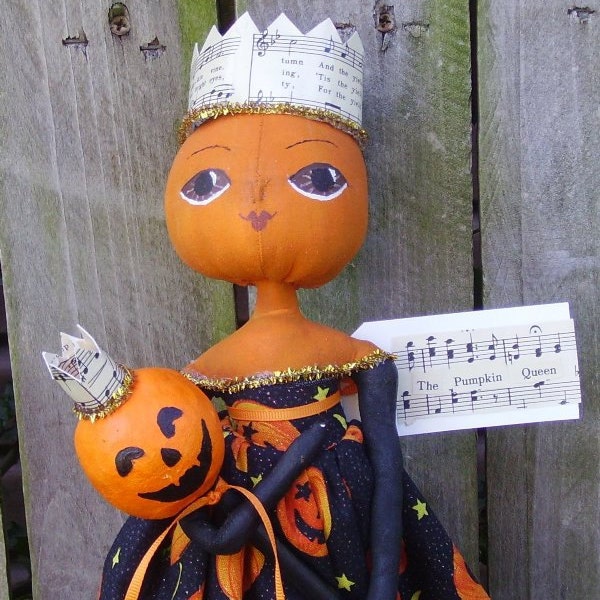 Primitive Halloween Doll Folk Art Pumpkin Queen