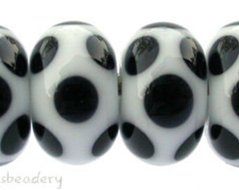 Lampwork Glass Beads Set WHITE BLACK DICE Dot Handmade - taneres - polka dot