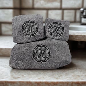 Monogram Towels | Bath Towel Set | Personalized Towels | Wedding Gift | Bathroom Towels | Home Decor | Embroidered Towel Set | Towel Set