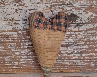 HANDMADE - Primitive Grungy Heart Bowl Filler made from Antique Quilt, Rustic Vintage Farmhouse #5
