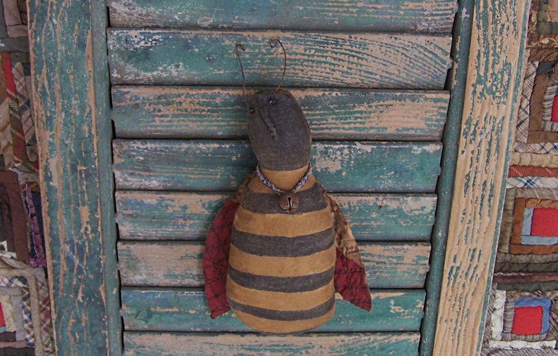 Primitive Bumblebee Doll Medium Choice of ONE Bee, Hand Painted Honey Bee, Cottagecore Farmhouse Decor Ready to Ship Bee #4