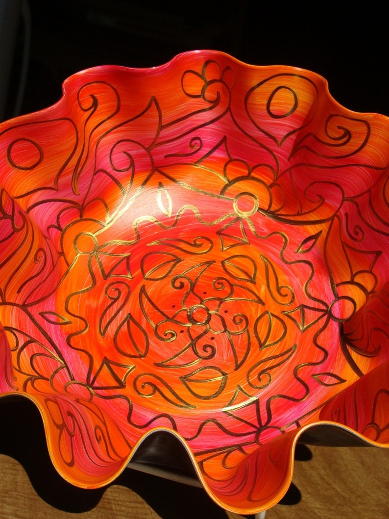 Orange and Pink Swirly Mandala Record Bowl Psychedelic Geometric Design Made from Recycled Vinyl Record image 3