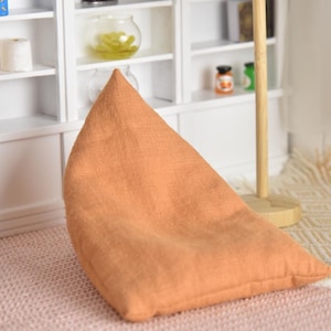 Dollhouse Sofa, 1:12 Miniature Furniture,  Mini World Sofa, Soft Mini Furniture Makes Dolls Comfortable, Gift for Dollhouse Collectors