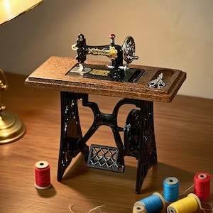 Miniature Vintage Sewing Machine, Dollhouse Furniture Decor, Retro Mini Sewing Table, Mini Furniture for Sewing Room, Birthday Gift