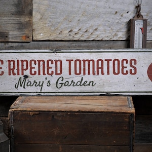 Tomatoes Wood Sign, Tomatoes Decor, Tomato Grower Gift, Tomato Garden Sign, Custom Garden Gift, HandMade Vintage Wood Sign Decor